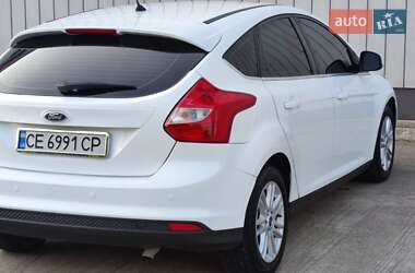 Хэтчбек Ford Focus 2012 в 