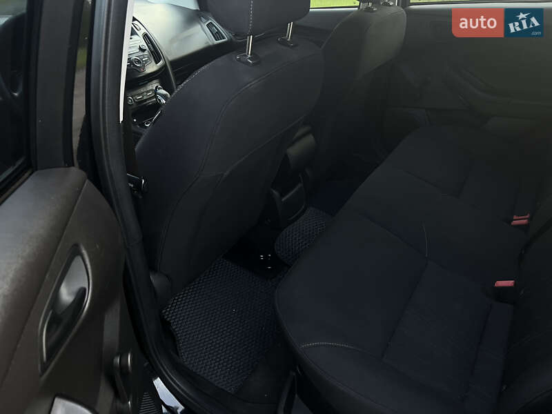 Седан Ford Focus 2016 в Бучаче