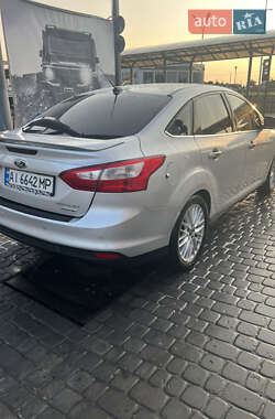 Седан Ford Focus 2013 в 