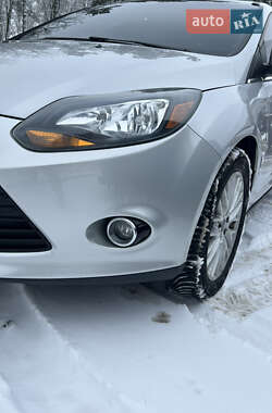 Седан Ford Focus 2013 в 