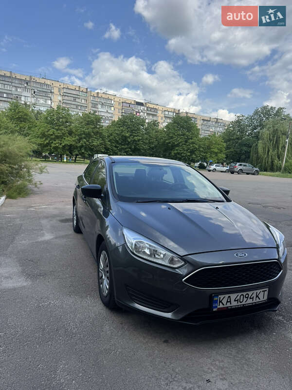 Седан Ford Focus 2017 в Киеве