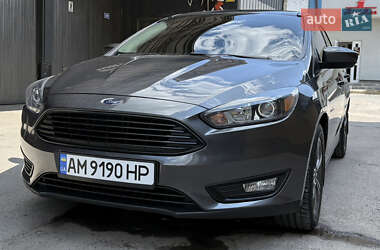Седан Ford Focus 2017 в 