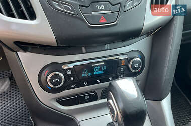 Седан Ford Focus 2013 в 