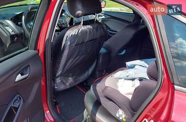 Седан Ford Focus 2014 в 