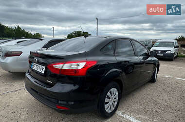 Седан Ford Focus 2012 в 