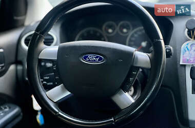 Седан Ford Focus 2007 в 
