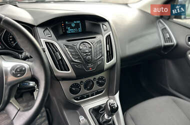 Универсал Ford Focus 2014 в 