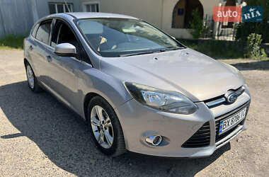 Хэтчбек Ford Focus 2013 в 
