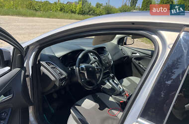 Хэтчбек Ford Focus 2013 в 