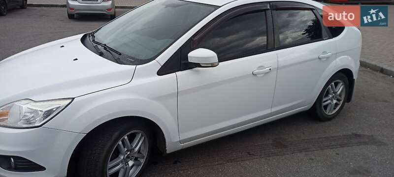 Хэтчбек Ford Focus 2010 в Запорожье