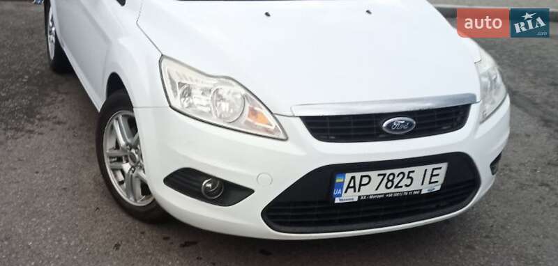 Хэтчбек Ford Focus 2010 в Запорожье