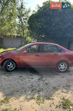 Седан Ford Focus 2000 в 