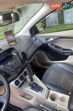 Седан Ford Focus 2012 в 