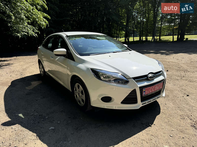 Седан Ford Focus 2012 в Львове