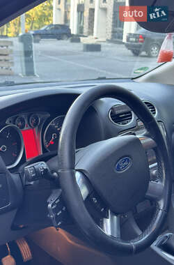Универсал Ford Focus 2010 в 