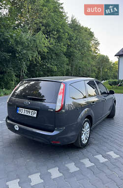 Универсал Ford Focus 2010 в 