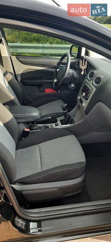 Седан Ford Focus 2010 в Кобеляках