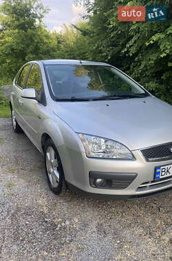 Хетчбек Ford Focus 2006 в Рівному