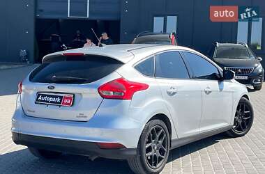 Хэтчбек Ford Focus 2016 в 