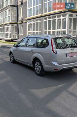 Универсал Ford Focus 2010 в 