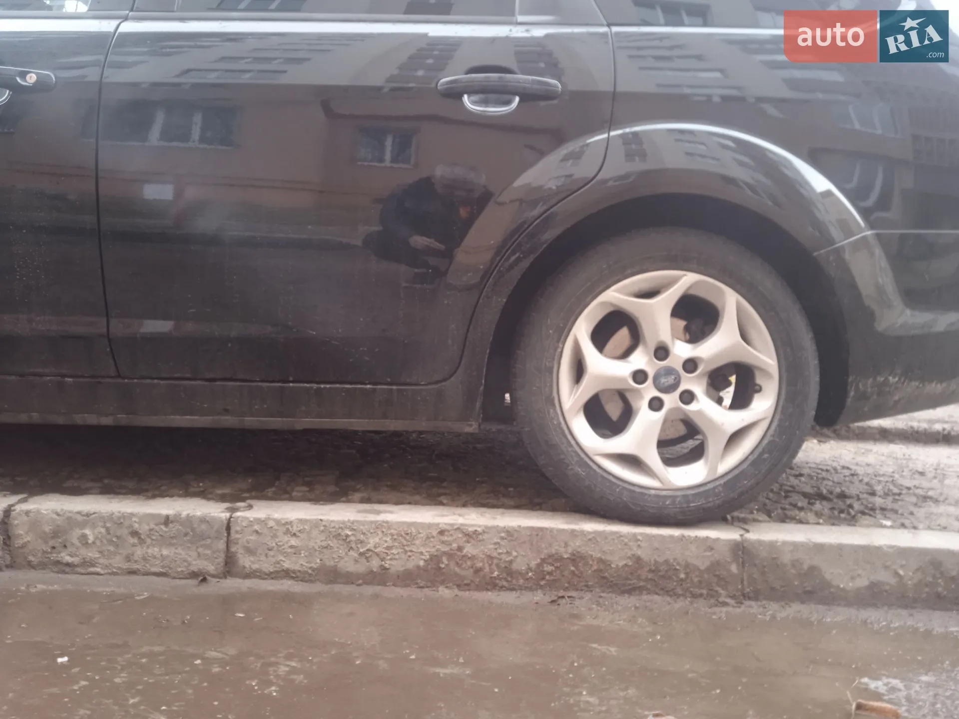 2010 Ford Focus - мініатюра 4