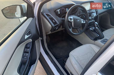 Седан Ford Focus 2013 в 