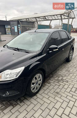 Седан Ford Focus 2010 в 