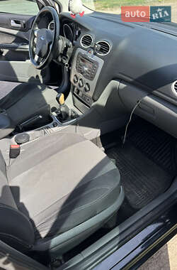 Седан Ford Focus 2010 в 