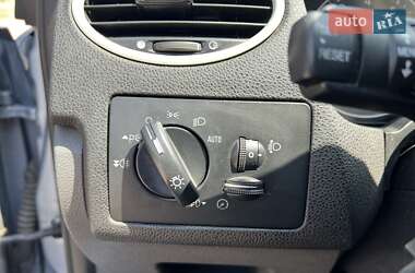 Седан Ford Focus 2006 в 