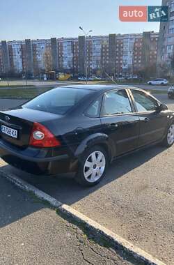 Седан Ford Focus 2005 в 