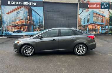 Седан Ford Focus 2015 в 