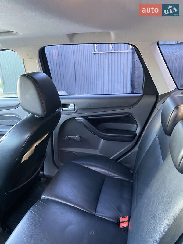 Универсал Ford Focus 2005 в Каменец-Подольском фото 18 Универсал Ford Focus 2005 в Каменец-Подольском