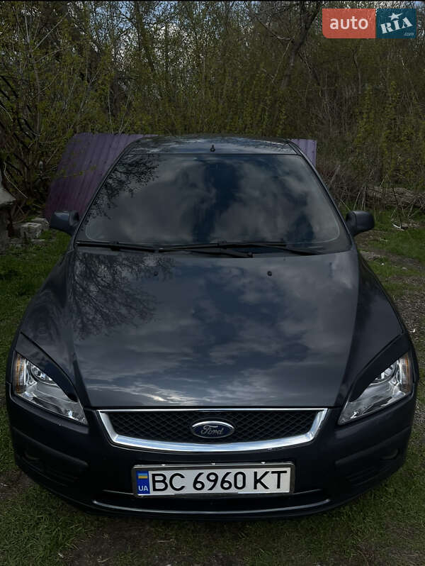 Хэтчбек Ford Focus 2005 в Днепре