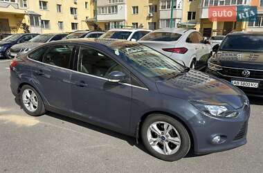 Седан Ford Focus 2011 в 