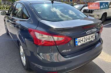 Седан Ford Focus 2011 в 