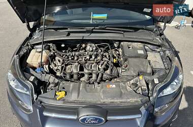 Седан Ford Focus 2011 в 