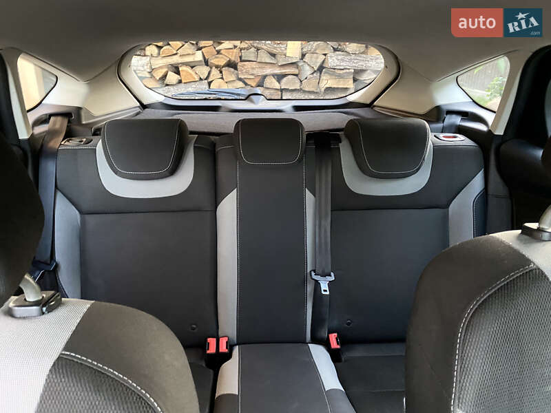 Хэтчбек Ford Focus 2012 в Черноморске