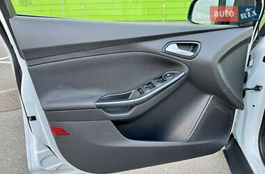 Универсал Ford Focus 2013 в 