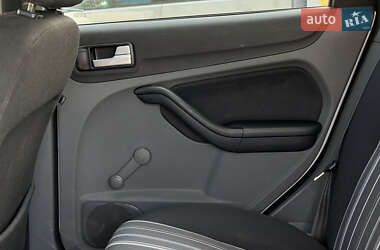 Универсал Ford Focus 2010 в 