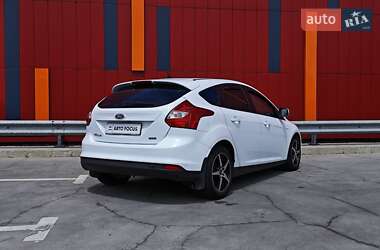 Хэтчбек Ford Focus 2014 в 