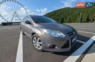 Хэтчбек Ford Focus 2014 в 