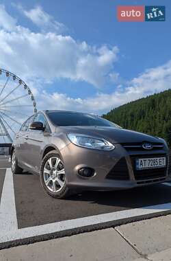 Хэтчбек Ford Focus 2014 в 