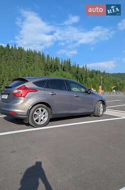 Хэтчбек Ford Focus 2014 в 