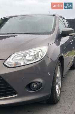 Универсал Ford Focus 2014 в 