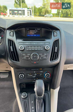 Седан Ford Focus 2017 в 