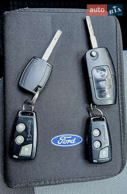 Седан Ford Focus 2011 в 