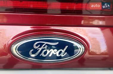 Седан Ford Focus 2013 в 