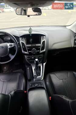 Седан Ford Focus 2013 в 