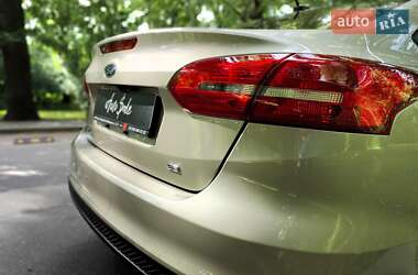 Седан Ford Focus 2017 в 