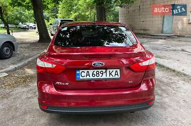 Седан Ford Focus 2013 в 